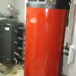 Toplotna pumpa Artel za grejanje tople sanitarne vode sa rezervoarom od 300l