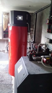 Bojler sa toplotnom pumpom ARTEL HP-2,5HW 300l u tehnickom prostoru